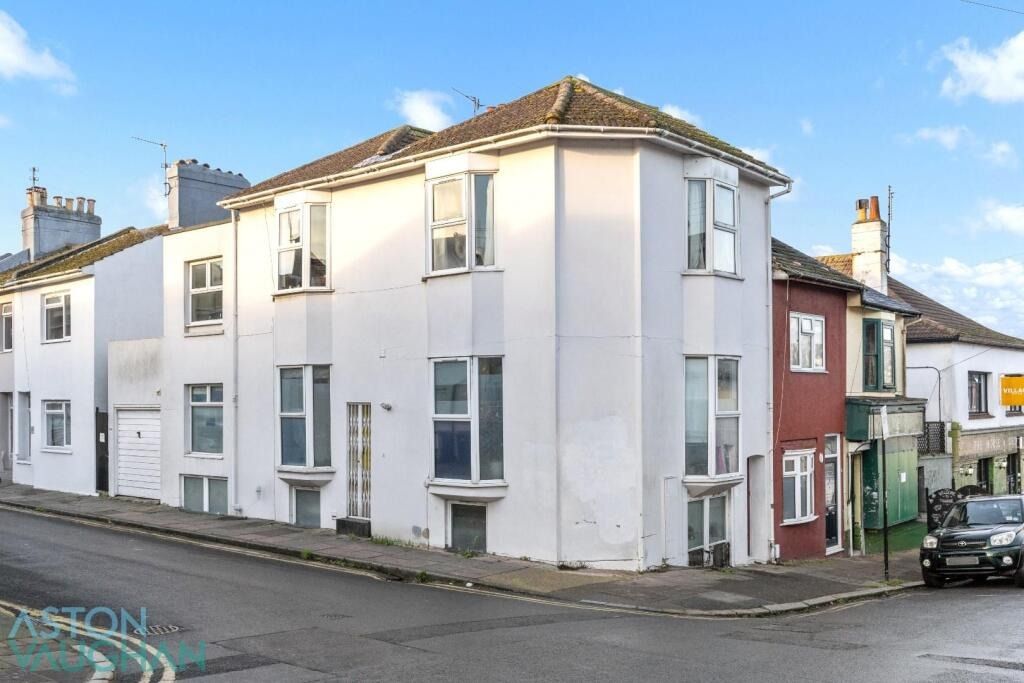 Property photo 1 of 16 4542540