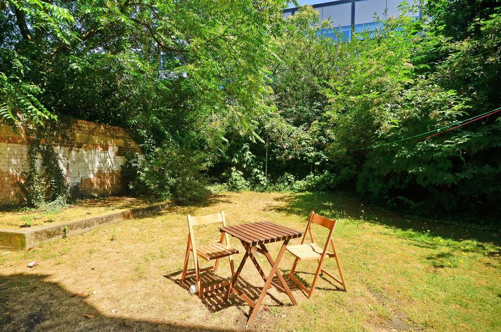 Property photo 3 of 11