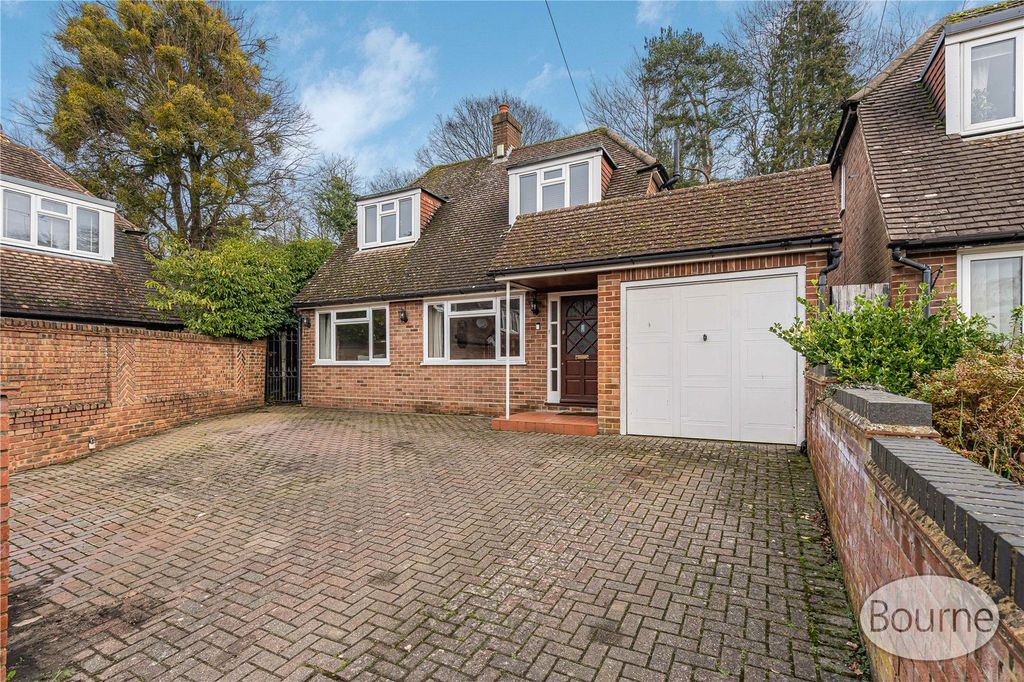 Property photo 1 of 16 Picture No. 02