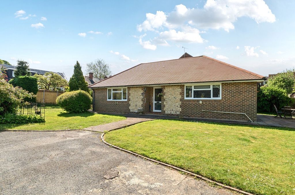 Property photo 1 of 13 1455947-20-69Fb08...