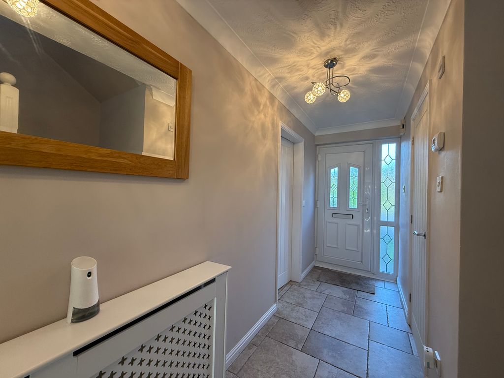 Property photo 3 of 20