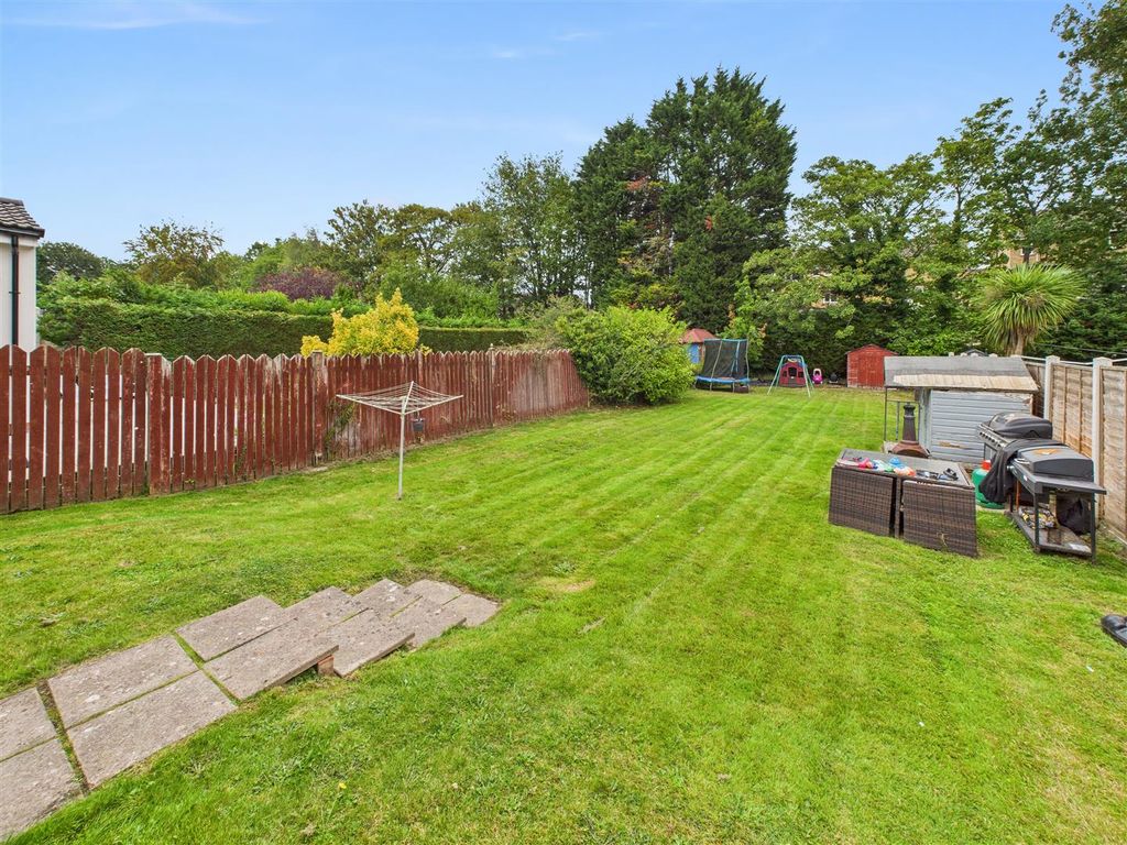 Property photo 3 of 16 Outside