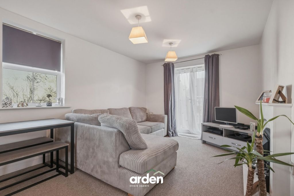 Property photo 2 of 12