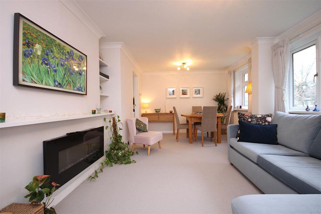 Property photo 3 of 14