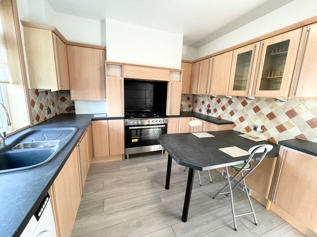 Property photo 2 of 12 0 General