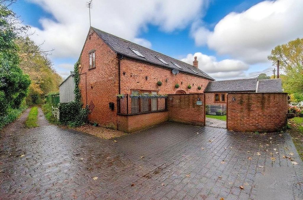 Property photo 2 of 25 Picture No. 56