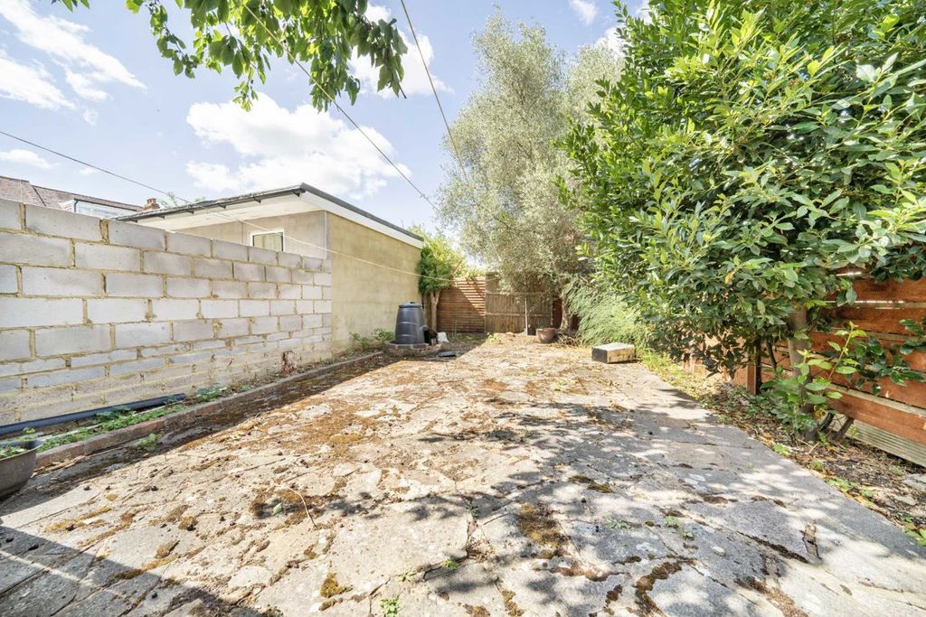 Property photo 3 of 3