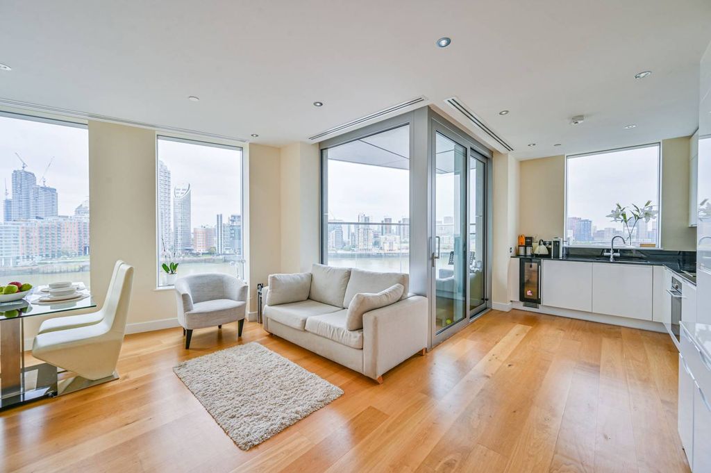 Property photo 2 of 25