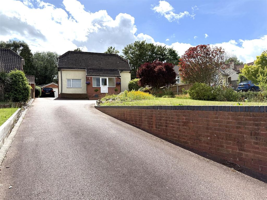 Property photo 2 of 31 6 Coalpit Me.Jpeg