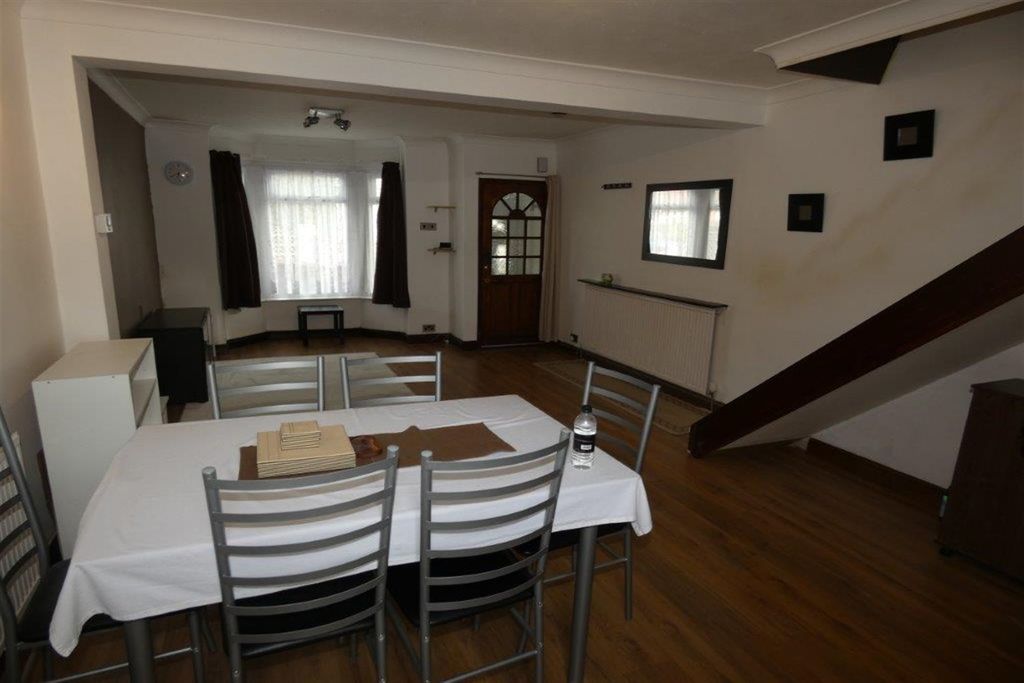 Property photo 3 of 8 Lounge Diner