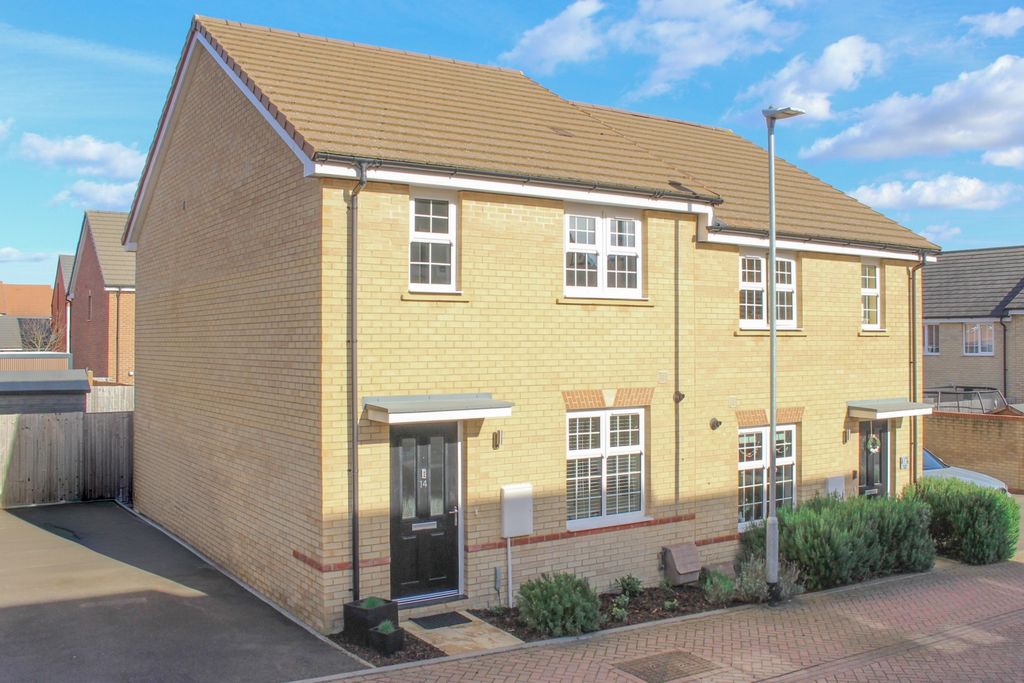 Property photo 1 of 12 Front House