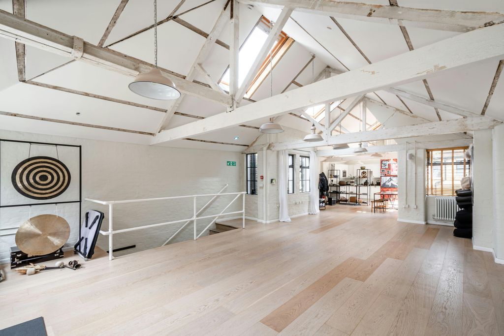 Property photo 1 of 18 Sylvester Path 6 - Low Res 17.Jpg