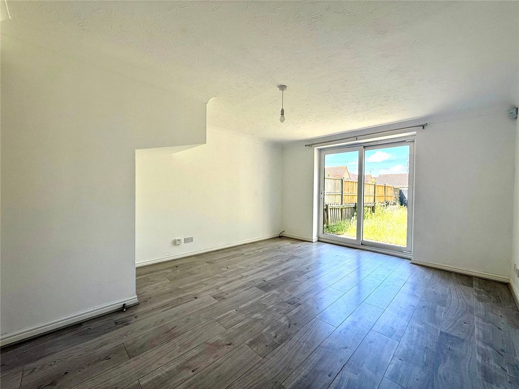 Property photo 3 of 9 Picture No. 02