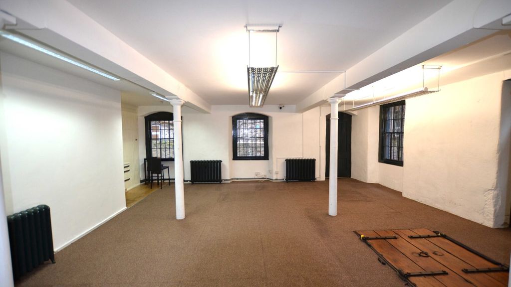 Property photo 3 of 7 Allied-Surveyors-Scotland-100B (Gf) Constitution S