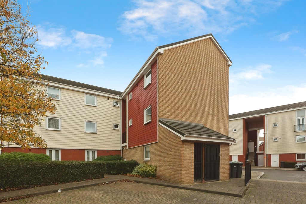 Property photo 2 of 7