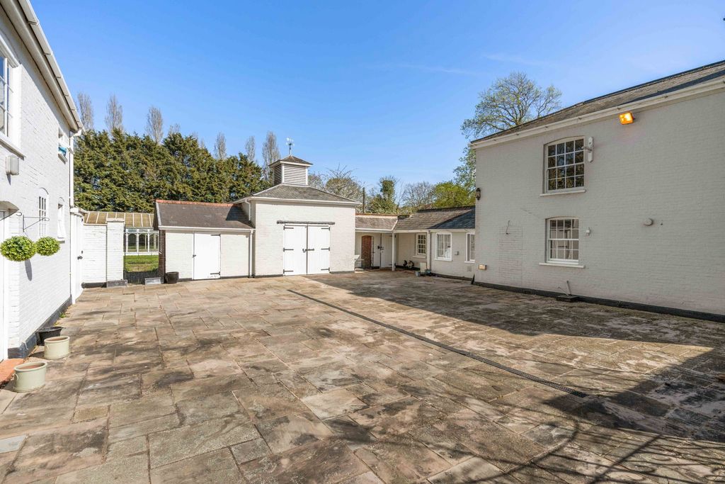 Property photo 3 of 56