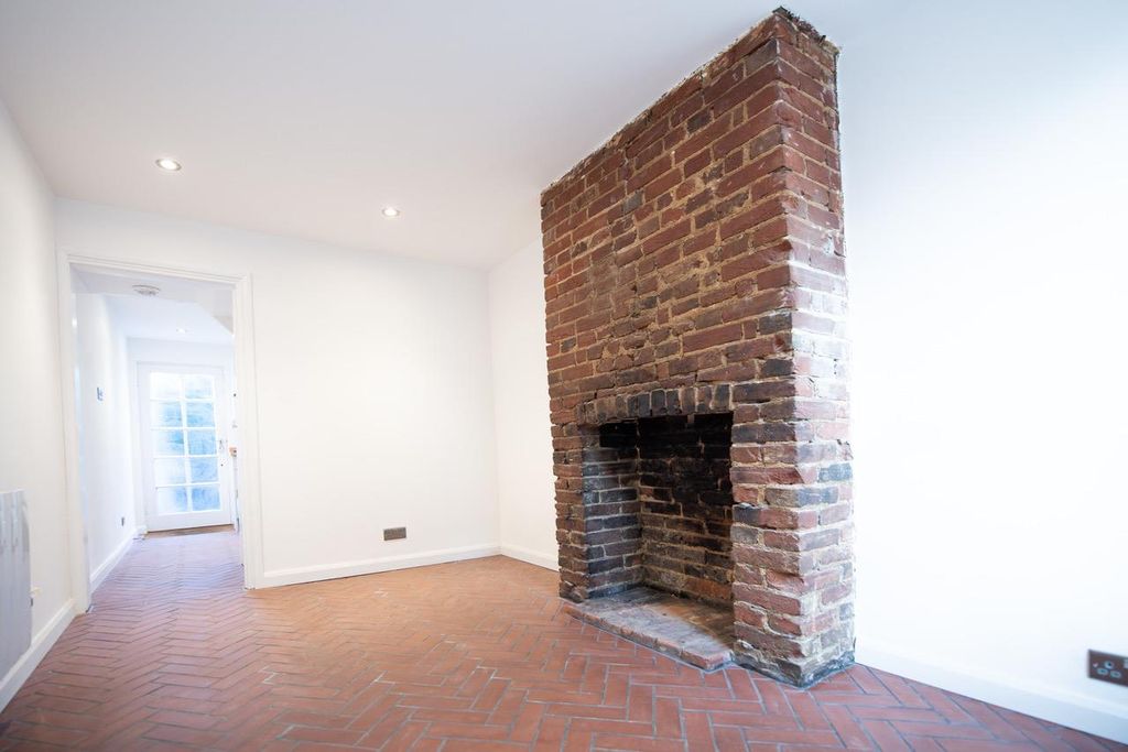 Property photo 3 of 12 Living Room