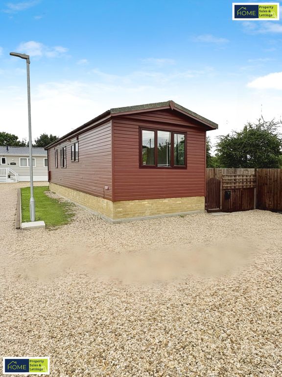 Property photo 1 of 4 Whistle Stop Park, Main Road, Stamford