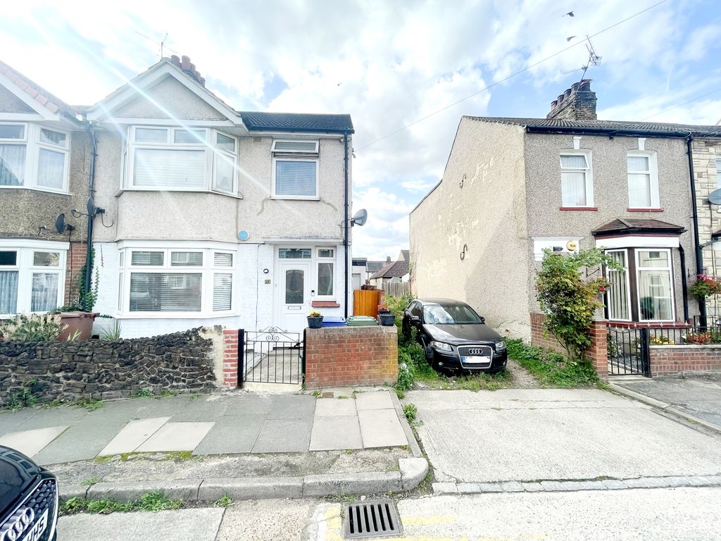 Property photo 1 of 21 Img_4388
