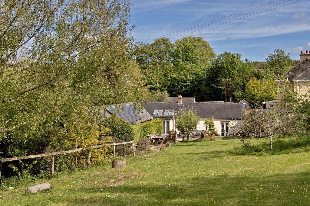 Property photo 1 of 30