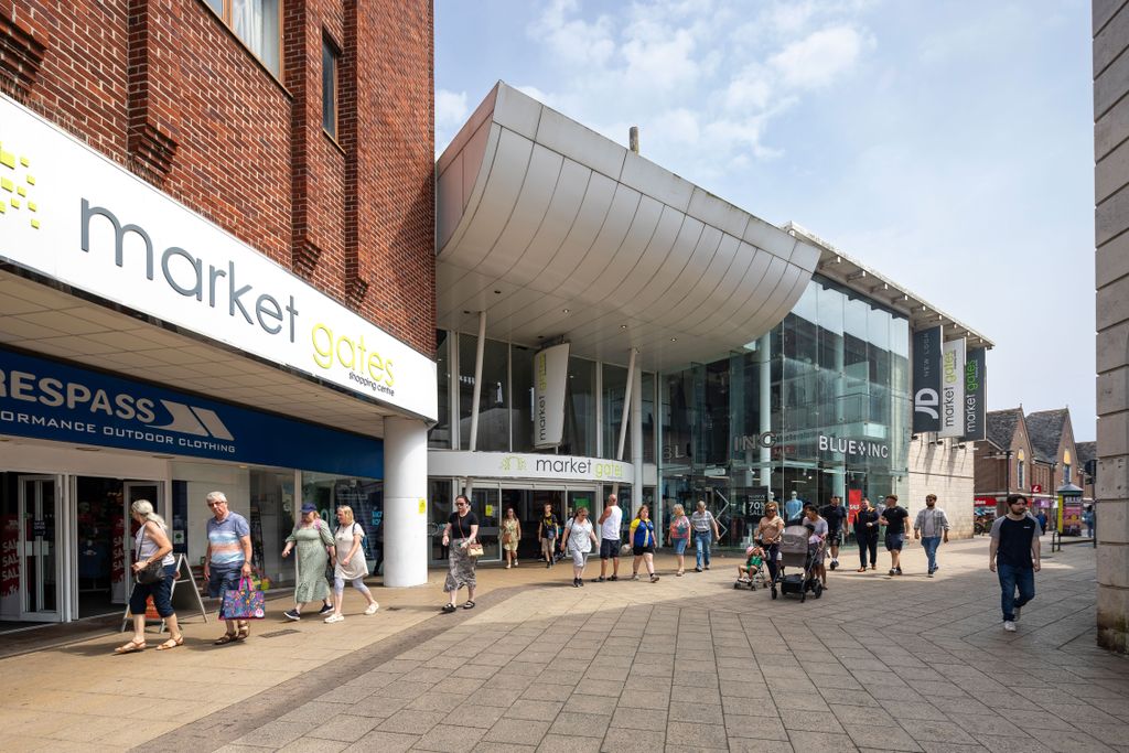 Property photo 1 of 11