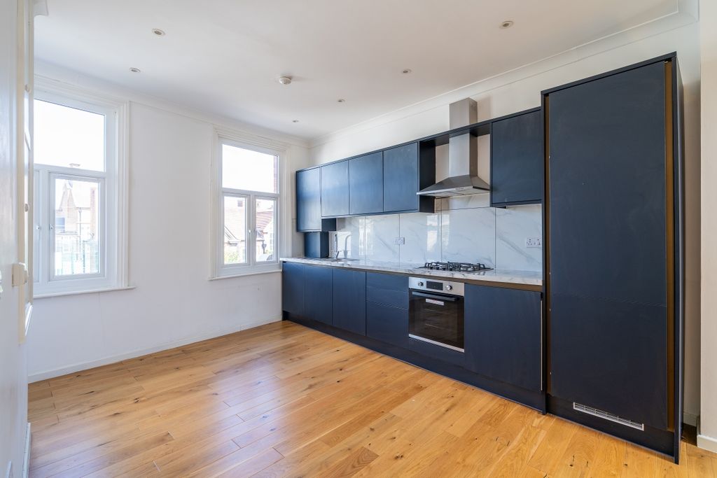 Property photo 3 of 16 222