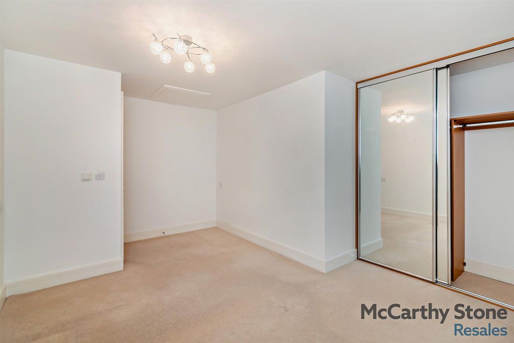Additional image 7 of 1 bed flat for saleMorgan Court, Station Road, Petworth, West Sussex GU28