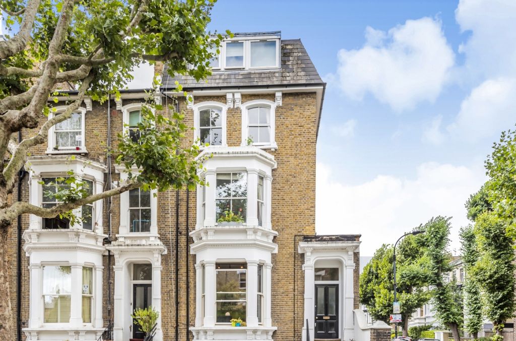 Property photo 1 of 7 637964 (1)