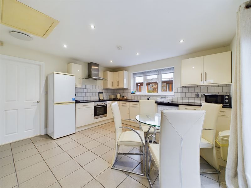 Property photo 2 of 18 Annexe Kitchen/Dining Room