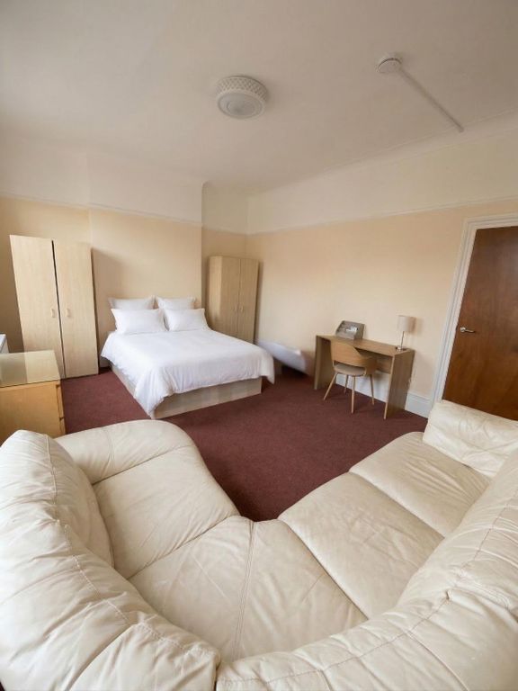 Property photo 2 of 10 Whatsapp Image 2026-03-31 At 17.11.01 (9).Jpeg