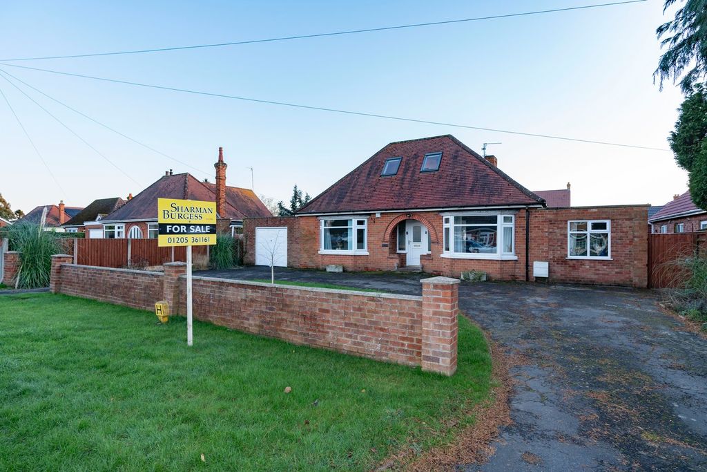 Property photo 1 of 23