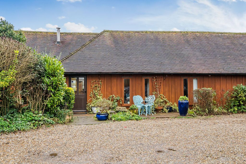 Property photo 2 of 26