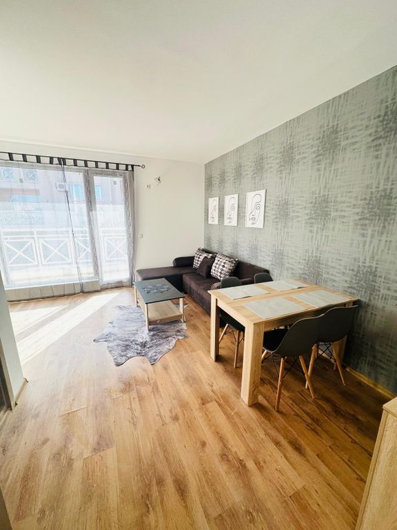 Property photo 3 of 7