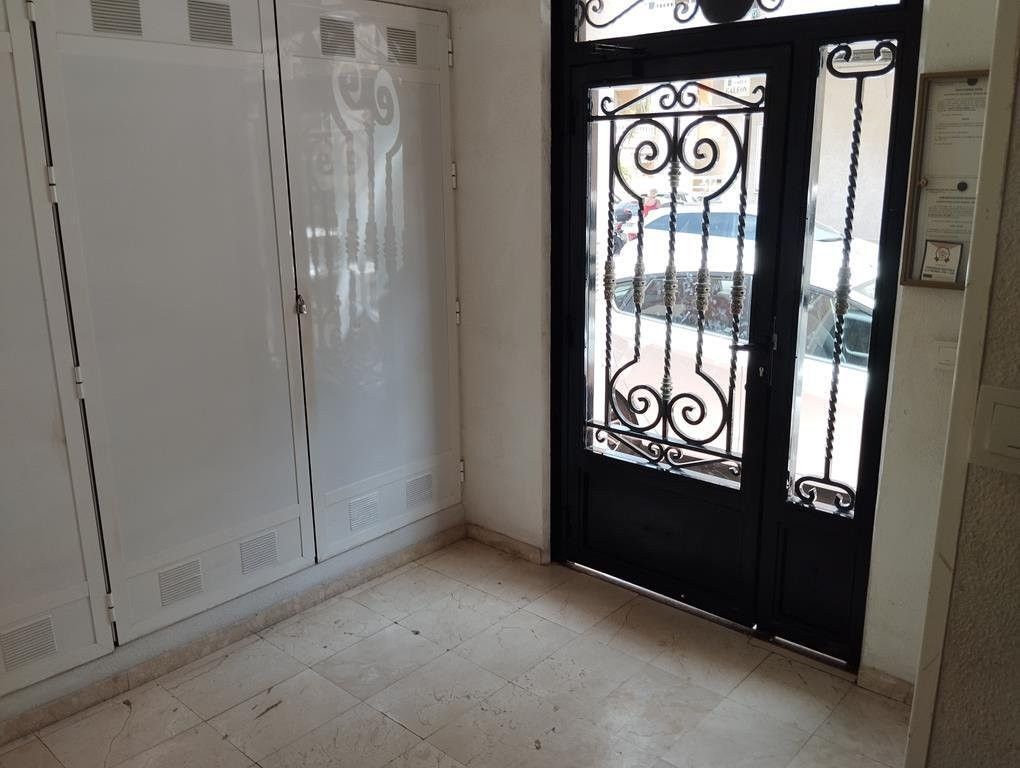 Property photo 2 of 30