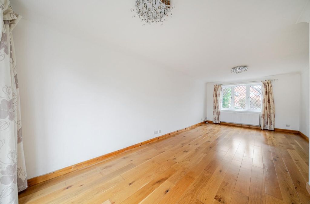 Property photo 2 of 20 1404432-8-697204324d5c2.Jpg