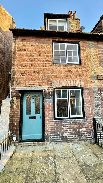 Property photo 2 of 23