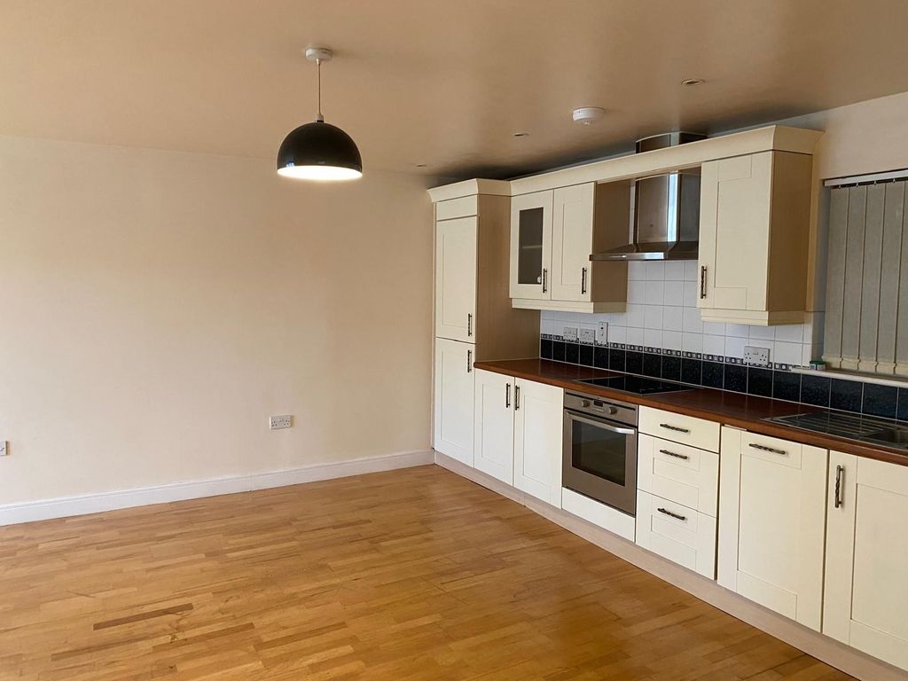 Property photo 2 of 5