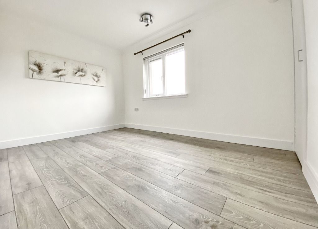 Property photo 3 of 12 Photo 3