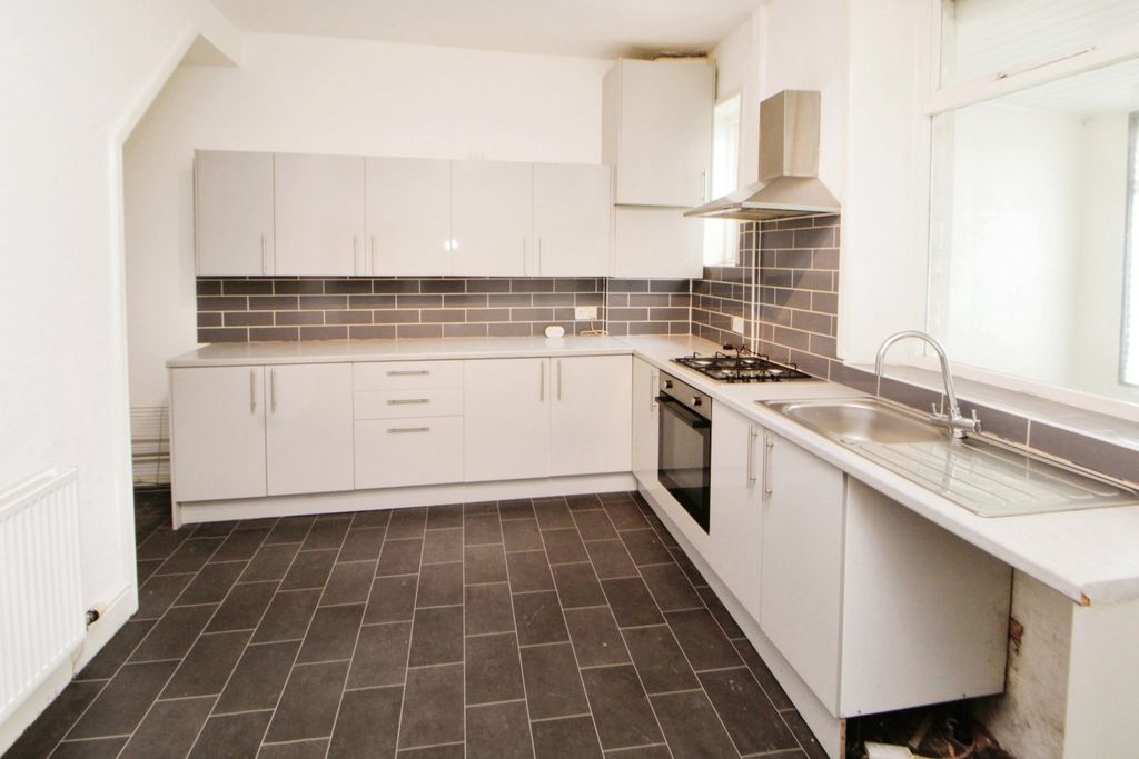 Property photo 3 of 9 Picture No. 21
