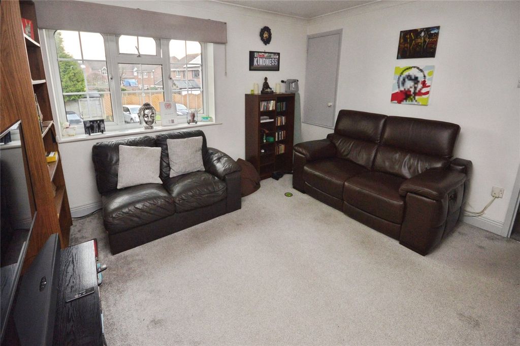 Property photo 3 of 7 Picture No. 05