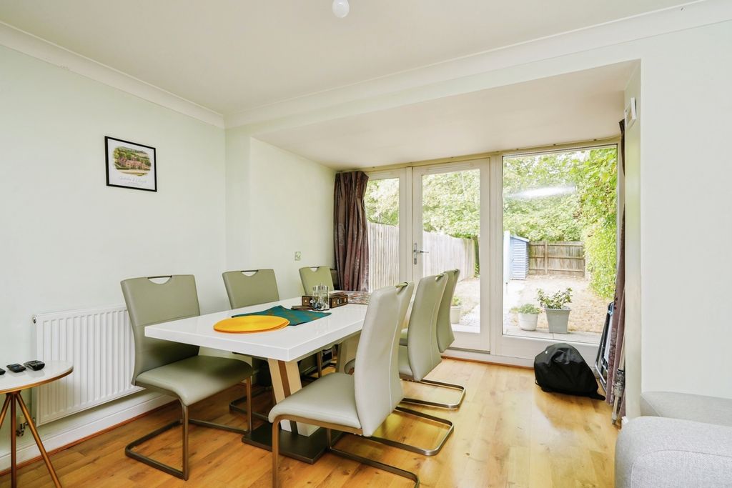Property photo 3 of 16 Pbox-Img.Jpg