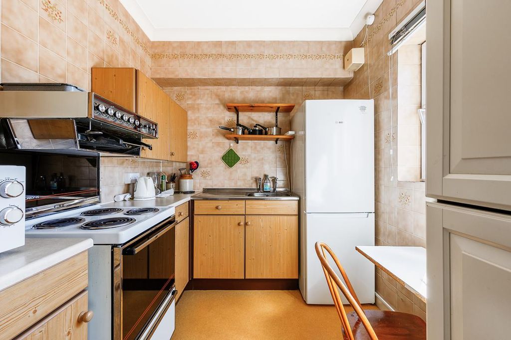 Property photo 2 of 10 Flat 92, Homecross House-5.Jpg