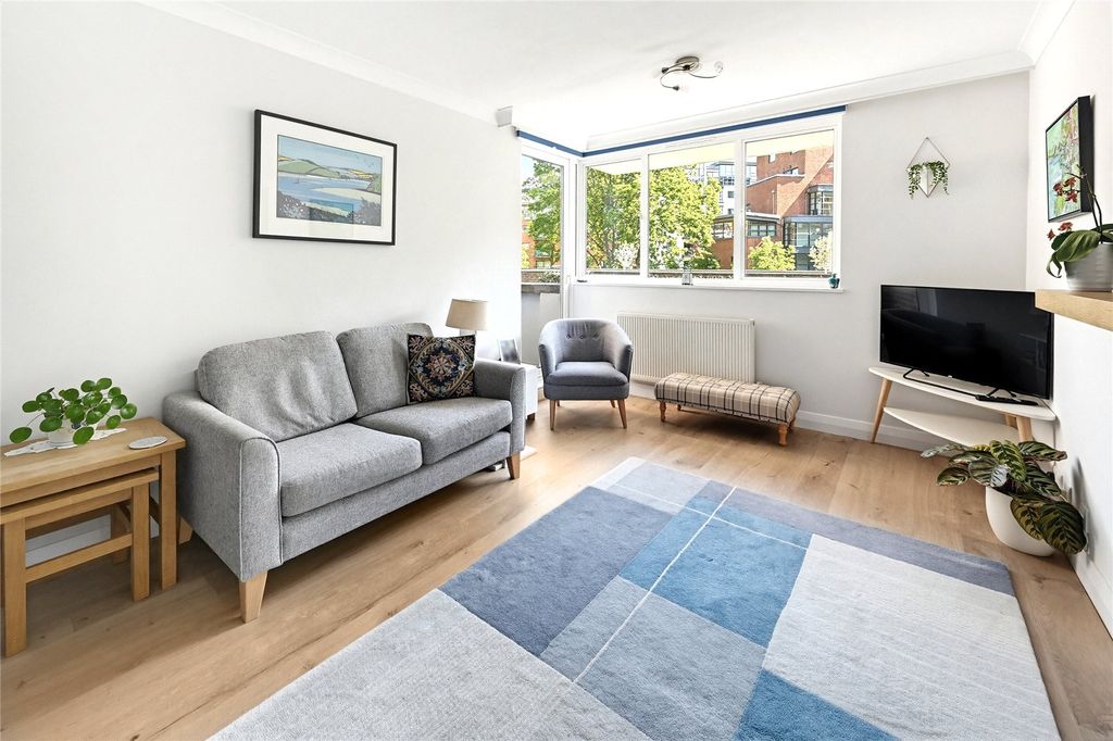 Property photo 1 of 11 Reception Room