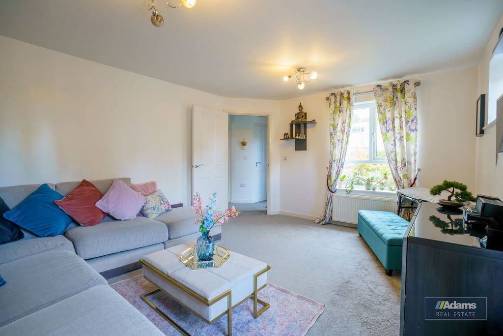 Property photo 2 of 30