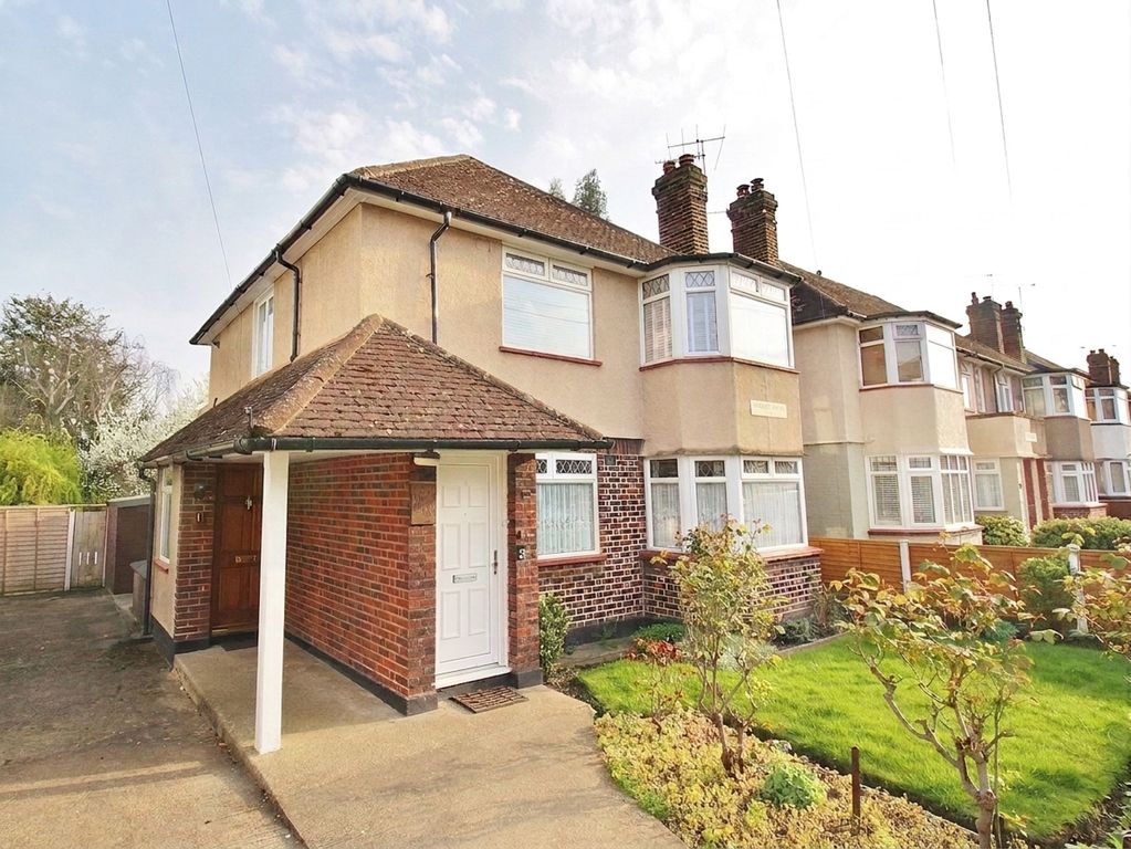 Property photo 2 of 11