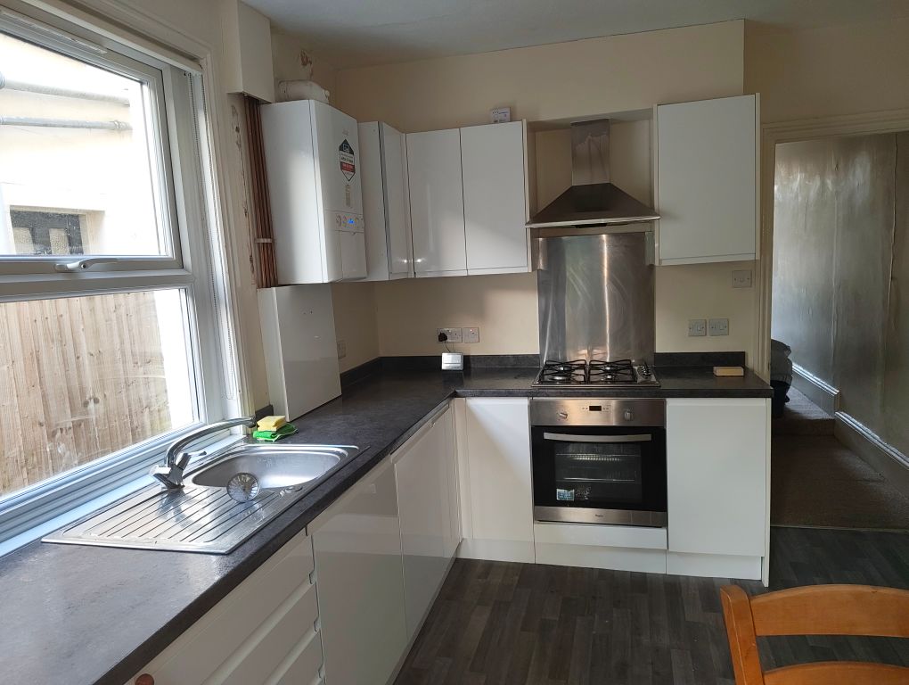 Property photo 2 of 7 1000027487.Jpg