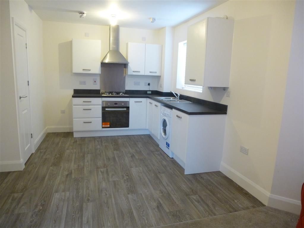 Property photo 2 of 6 Kitchen