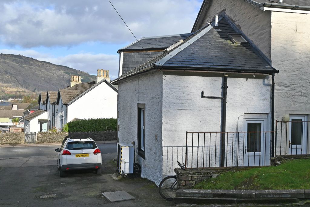 Property photo 3 of 24 4802032