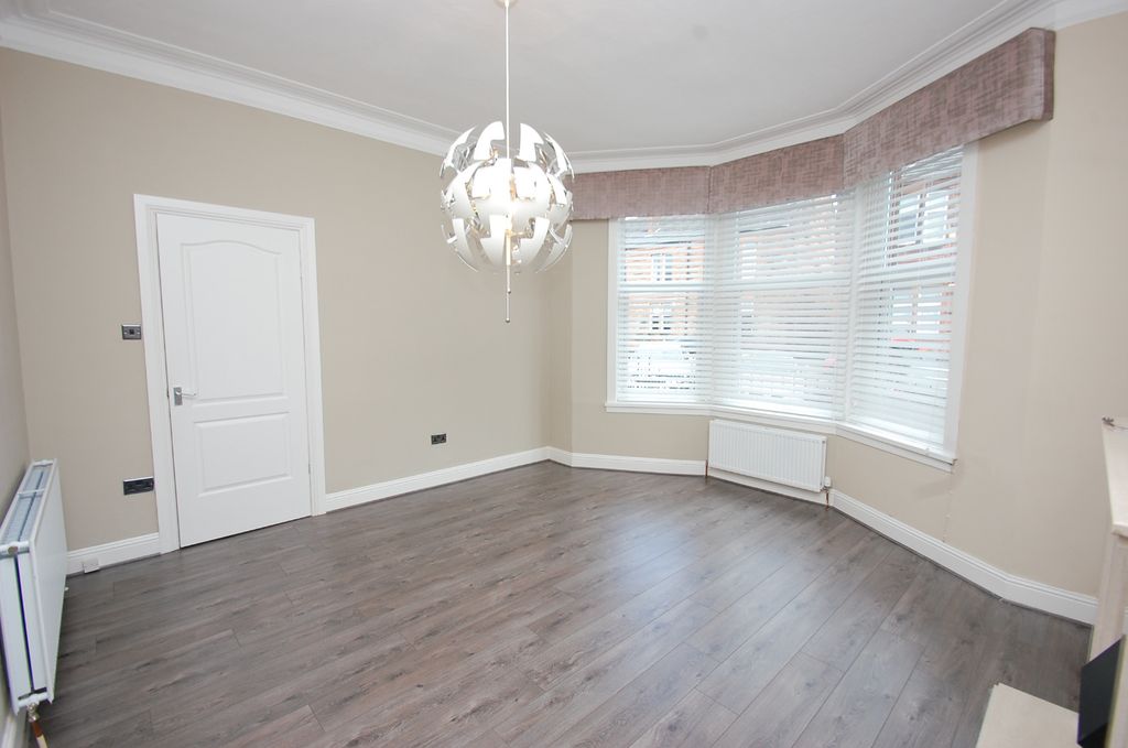 Property photo 3 of 17 4606974