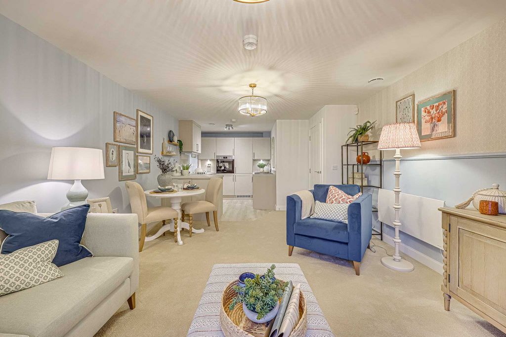 Property photo 3 of 41